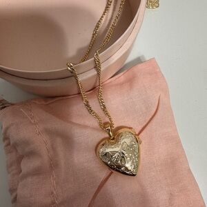 Kendra Scott x LoveShackFancy Heart Lockett necklace